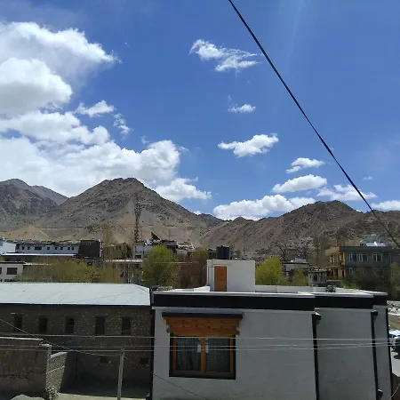 Tsaskan Hotel Leh Exterior photo